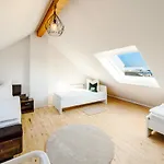 Stylisches Penthouse Zentral Balkon 75m2 Nflx Apartman